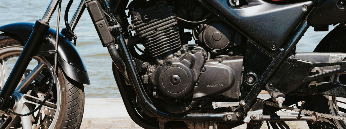 ¿Cómo limpiar el motor de tu motocicleta?