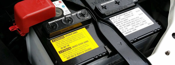 Come puoi sapere se la batteria della tua moto è scarica?
