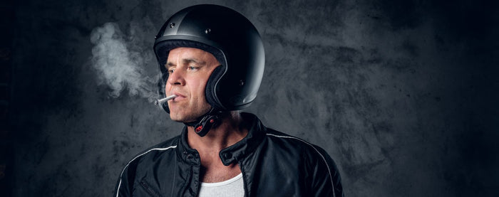 Pourquoi de plus en plus de motards passent à la cigarette électronique ?