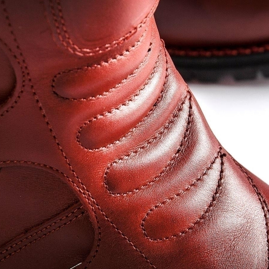 Bottes-moto-rouge-stylmartin-continental-homme-femme-cuir-vintage-details