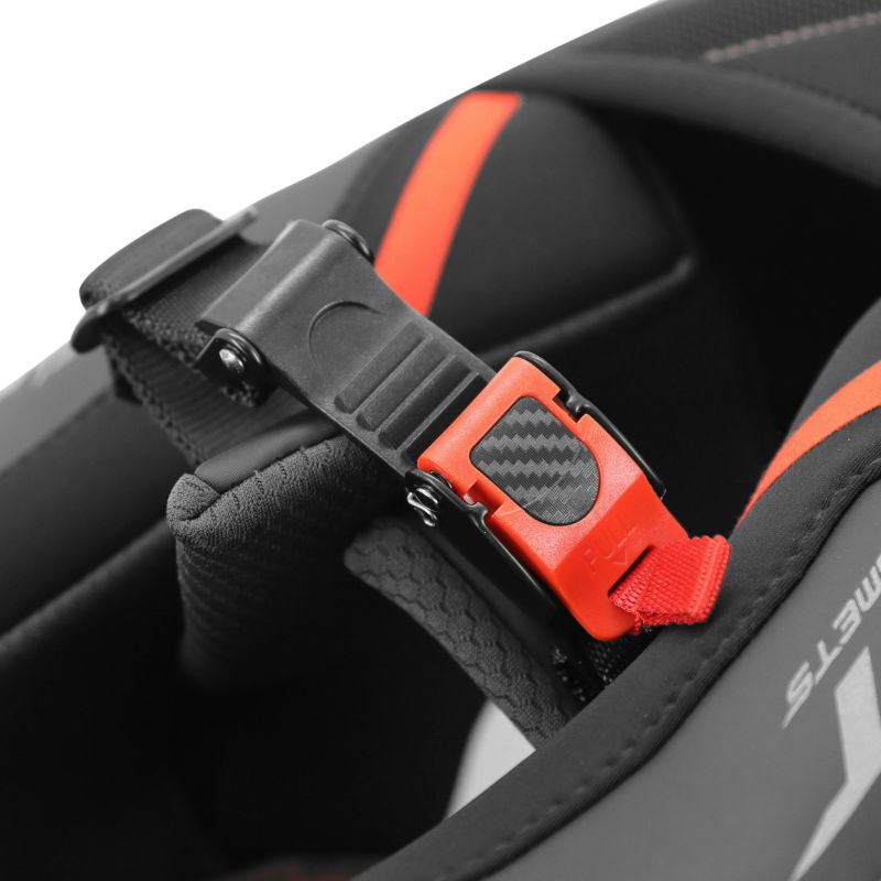 Casque-integral-mt-thunder-uni-noir-mat-fermeture
