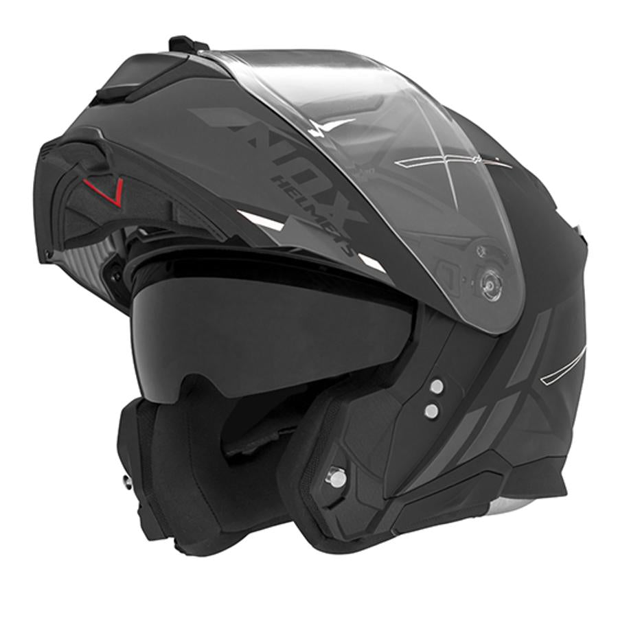 Casque moto modulable NOX noir mat avec déco blanche minimaliste, protections renforcées et look sobre