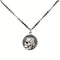 Pendentif moto Carpe Diem en alliage de zinc avec chaîne incluse