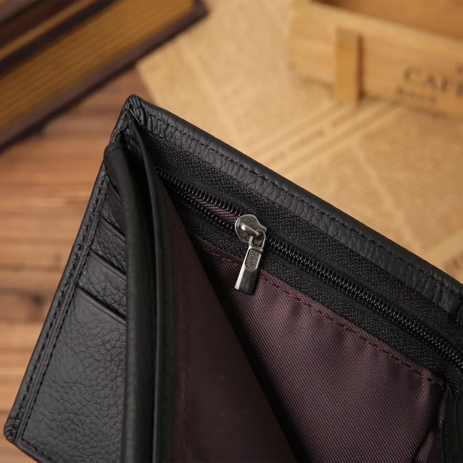 Petit-portefeuille-cuir-homme-detail