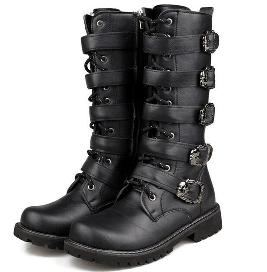 bottes moto biker noires pour homme et femme avec boucles décorées de crânes, cuir PU, semelle antidérapante et style gothique rock